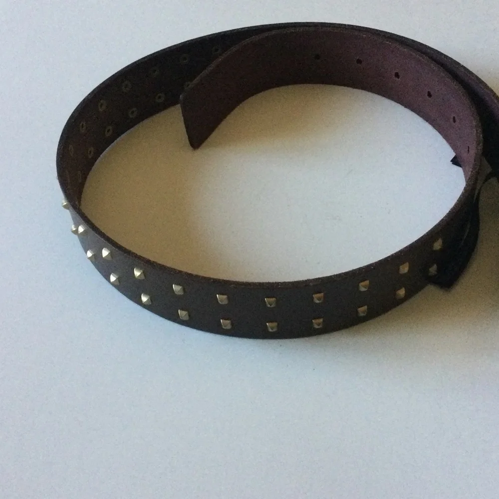 ALLSAINTS WOMENS PYRAMID STUD BELT BROWN LEATHER WITH GOLD SIZE SMALL NWOT